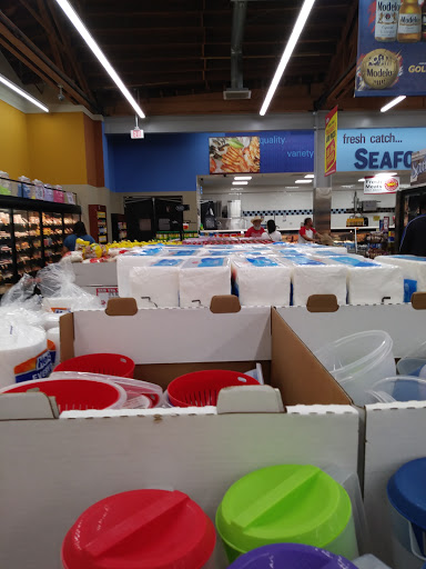 Grocery Store «Superior Grocers», reviews and photos, 15000 Crenshaw Blvd, Gardena, CA 90249, USA