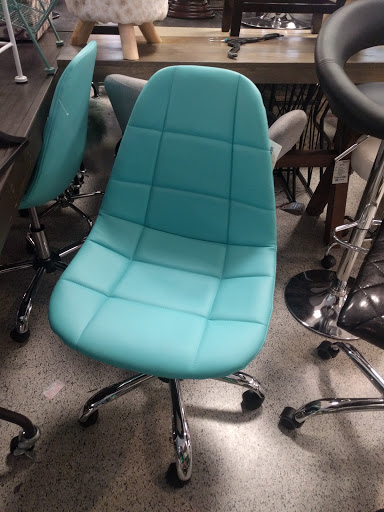 Clothing Store «Ross Dress for Less», reviews and photos, 13750 Riverside Dr, Sherman Oaks, CA 91423, USA