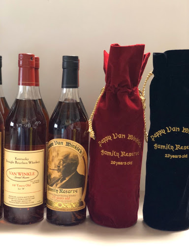 Liquor Store «Five Corners Wine & Spirits», reviews and photos, 192 Windsorville Rd, Ellington, CT 06029, USA