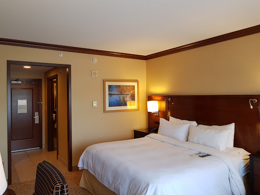 Hotel «Coralville Marriott Hotel & Conference Center», reviews and photos, 300 E 9th St, Coralville, IA 52241, USA