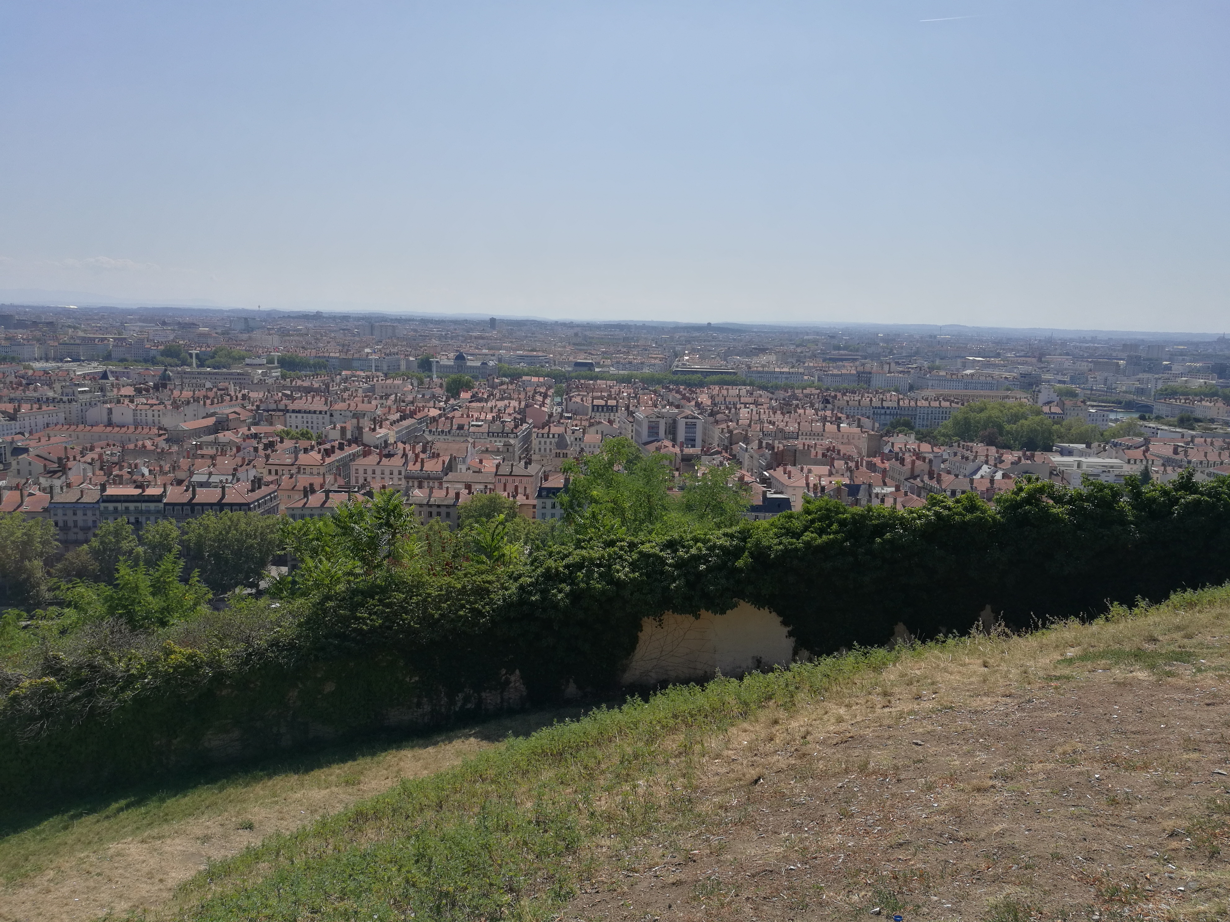 Photo n° 19 de l'avis de Frenchnraughmoobthoj.h fait le 04/08/2019 à 04:47