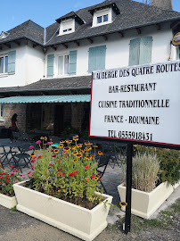 Photos du propriétaire du Restaurant L'AUBERGE DES QUATRE ROUTES - Hébergement 