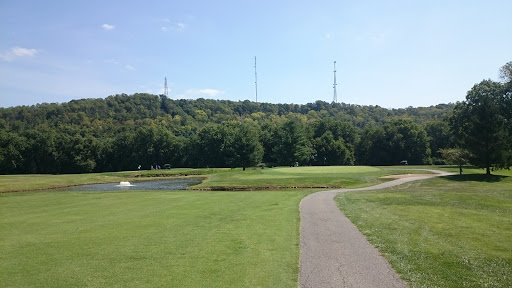 Golf Course «Twin Oaks Golf & Plantation Club», reviews and photos, 450 E 43rd St, Covington, KY 41015, USA