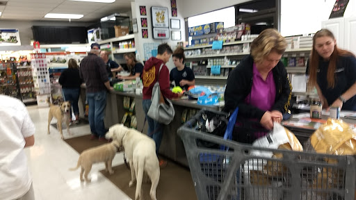 Pet Supply Store «Incredible Pets», reviews and photos, 649 Sutton Way, Grass Valley, CA 95945, USA