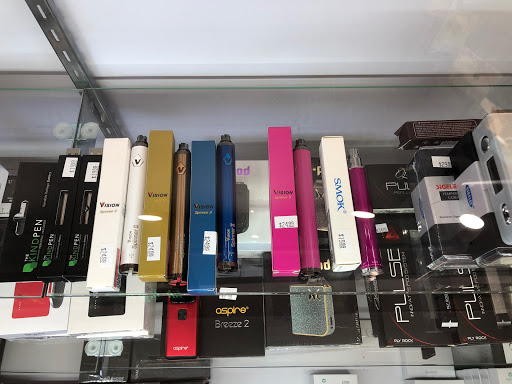 Tobacco Shop «Exit 1 Tobacco», reviews and photos, 135 S Broadway, Salem, NH 03079, USA