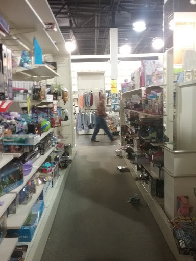 Discount Store «Gordmans - Store Closing Soon», reviews and photos, 7143 E State St, Rockford, IL 61108, USA