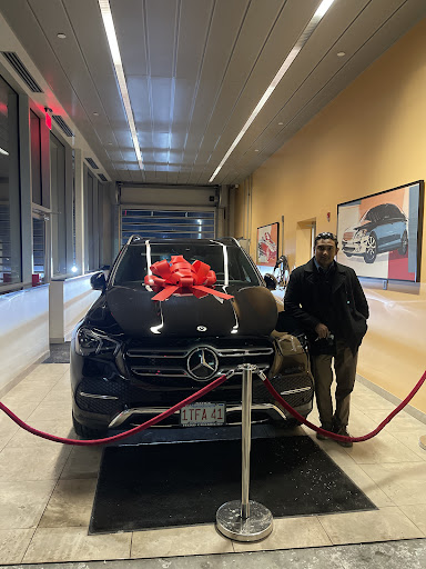 Mercedes Benz Dealer «Mercedes-Benz of Natick», reviews and photos, 253 N Main St, Natick, MA 01760, USA