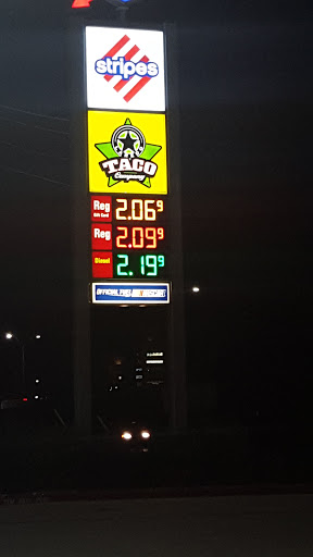 Convenience Store «Stripes Store # 2489», reviews and photos, 3941 S Interstate Hwy 35, San Marcos, TX 78666, USA