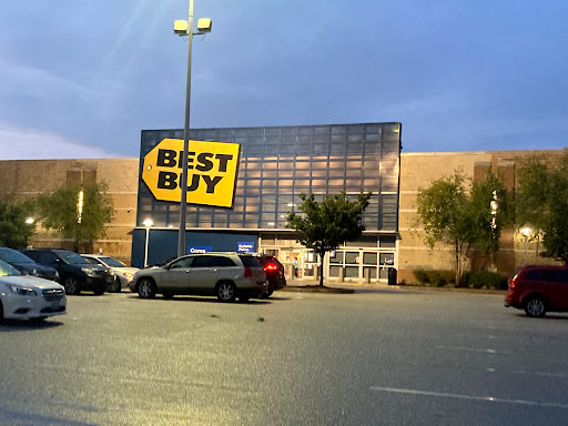 Electronics Store «Best Buy», reviews and photos, 8251 Gateway Overlook Dr, Elkridge, MD 21075, USA