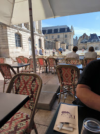 Atmosphère du Restaurant français Le Café des Ducs à Dijon - n°8