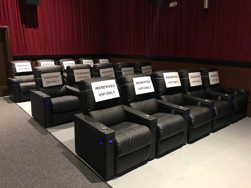 Movie Theater «Plaza Cinema 3», reviews and photos, 1321 SW Barlow St, Oak Harbor, WA 98277, USA