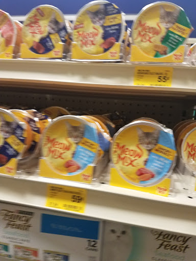 Pet Supply Store «PetSmart», reviews and photos, 355 Howe Ave, Cuyahoga Falls, OH 44221, USA