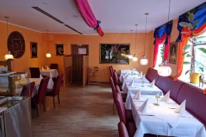 DEVESH GARDEN - Indisches Curry und Tandoori Grillspezialitäten Restaurant image