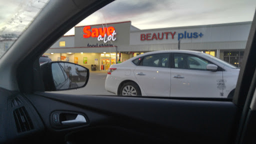 Grocery Store «Save-A-Lot», reviews and photos, 4 Vieux Carre Dr, East St Louis, IL 62203, USA