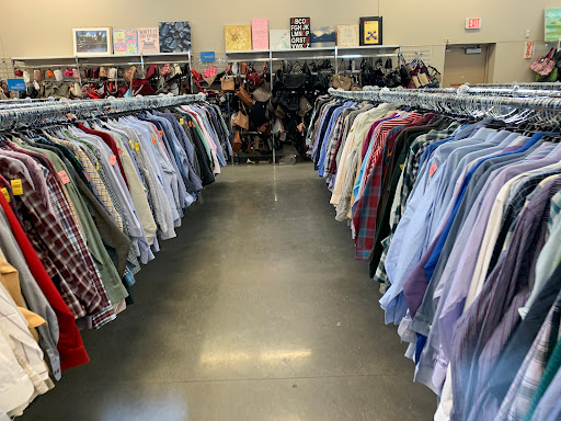 Thrift Store «Goodwill Store & Donation Center», reviews and photos, 5518 Touhy Ave, Skokie, IL 60077, USA