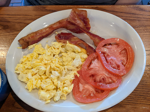 American Restaurant «Cracker Barrel Old Country Store», reviews and photos, 8225 N Church Rd, Kansas City, MO 64158, USA