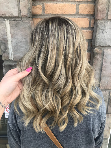 Beauty Salon «Taylor Stevens Salon & Spa», reviews and photos, 1940 S Randall Rd, Algonquin, IL 60102, USA