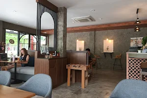 Devibes Cafe Phuket image