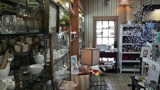 Gift Shop «Broadbent Foods & Gifts», reviews and photos, 5695 Hopkinsville Rd, Cadiz, KY 42211, USA