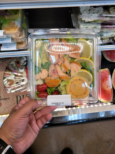 Grocery Store «Shop & Save Market», reviews and photos, 518 Metropolitan Way, Des Plaines, IL 60016, USA