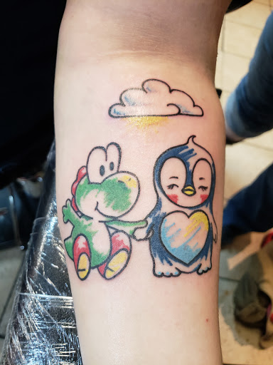 Tattoo Shop «Twisted Tattoo & Body Piercing», reviews and photos, 4168 N Elston Ave, Chicago, IL 60618, USA