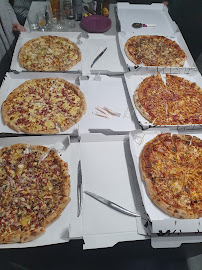 Pizza du Pizzeria PIZZA VILLAGE -Tôtes à Totes - n°12