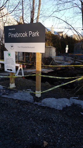 Park «Pinebrook Park», reviews and photos, 110 Ward Dr, New Rochelle, NY 10804, USA