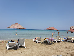 Foto di Glapsides beach con molto pulita livello di pulizia