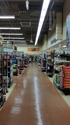 Pet Supply Store «Petco Animal Supplies», reviews and photos, 300 Quaker Ln #3, Warwick, RI 02886, USA