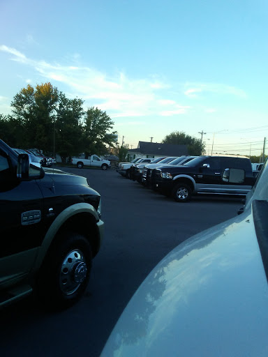 Used Car Dealer «SHELBYVILLE AUTO SALES LLC», reviews and photos, 2005 N Main St, Shelbyville, TN 37160, USA