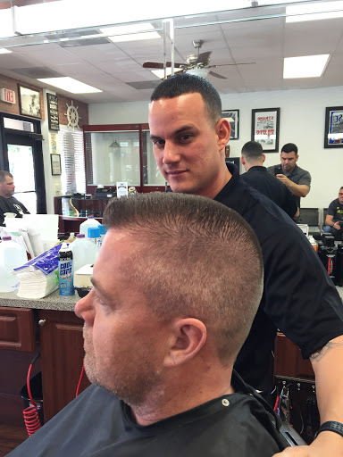 Barber Shop «T&T Barbershop», reviews and photos, 2215 S Federal Hwy, Fort Lauderdale, FL 33316, USA