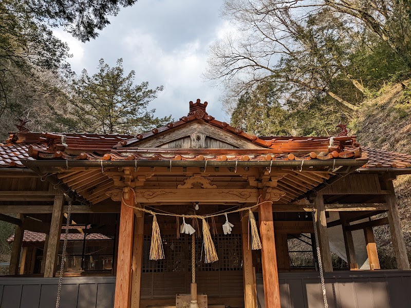片塚山神社