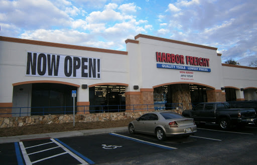 Harbor Freight Tools, 30990 US Hwy 19 N, Palm Harbor, FL 34684, USA, 