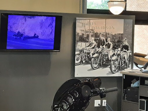 Motorcycle Dealer «Twin Cities Harley-Davidson Blaine», reviews and photos