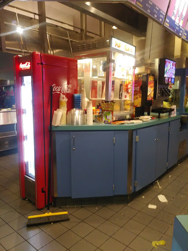 Movie Theater «Cross County Multiplex Cinemas», reviews and photos, 2 South Dr, Yonkers, NY 10704, USA