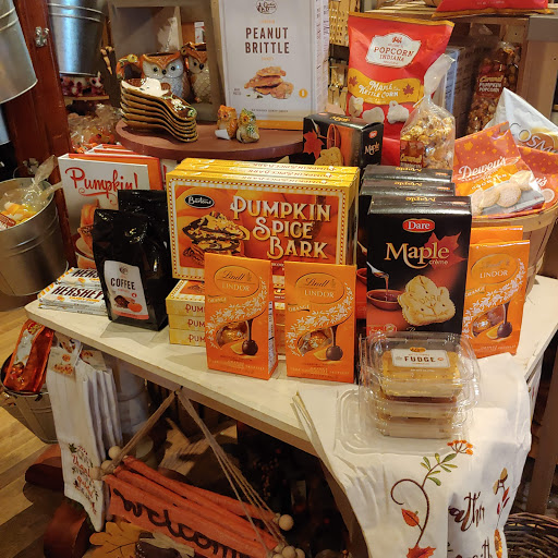 American Restaurant «Cracker Barrel Old Country Store», reviews and photos, 13561 SW 17th Ct, Ocala, FL 34473, USA