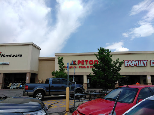 Pet Supply Store «Petco Animal Supplies», reviews and photos, 1820a W Uintah St, Colorado Springs, CO 80904, USA
