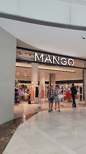 Magasin de vêtements Mango Lieusaint