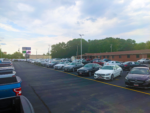 Used Car Dealer «GMT Auto Sales», reviews and photos, 225 N Hwy 67, Florissant, MO 63031, USA