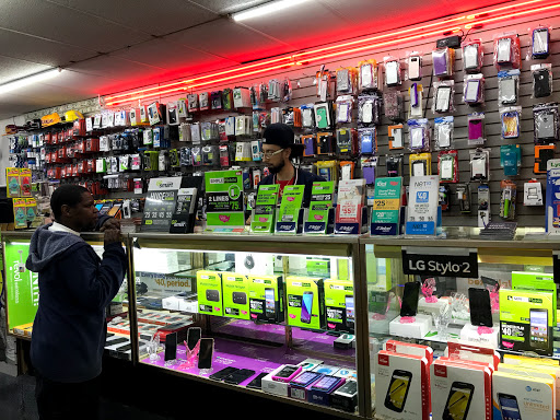 Cell Phone Store «triple R wireless», reviews and photos, 26175 Euclid Ave, Euclid, OH 44132, USA