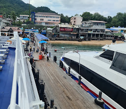Mae Haad Pier photo
