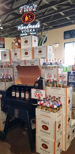 Liquor Store «Parkway Wine & Spirits», reviews and photos, 611 President Pl, Smyrna, TN 37167, USA