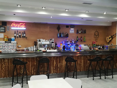 Café-Bar Cruceiro - Rúa Marcelo Macías, 25, 32630 Xinzo de Limia, Ourense, Spain