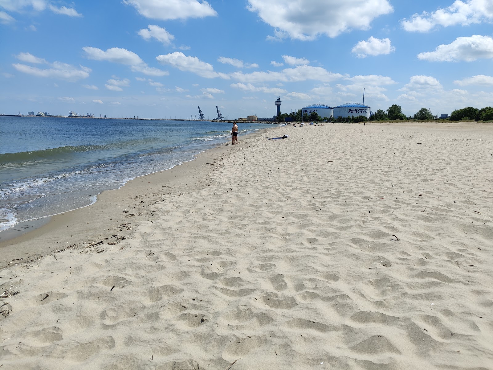 Foto von Westerplatte beach und die siedlung