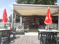 Atmosphère du Restaurant français Les Quais de Taillebourg - n°11