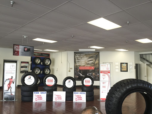 Tire Shop «Firestone Complete Auto Care», reviews and photos, 2001 Harney St, Omaha, NE 68102, USA