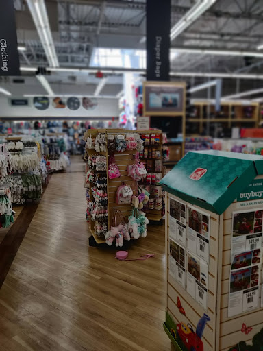 Shopping Mall «Midway Shopping Center», reviews and photos, 1001 Central Park Ave, Scarsdale, NY 10583, USA