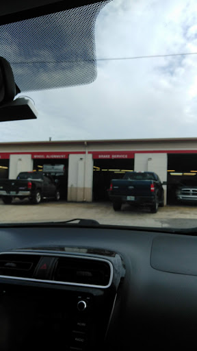 Tire Shop «Tires Plus», reviews and photos, 2000 S Bay St, Eustis, FL 32726, USA