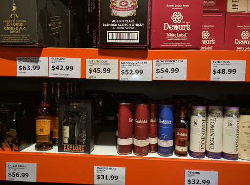 Liquor Store «Westbury Liquors», reviews and photos, 1250 Old Country Rd, Westbury, NY 11590, USA