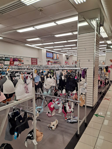 Clothing Store «Burlington Coat Factory», reviews and photos, 2543 Webster Ave, Bronx, NY 10458, USA